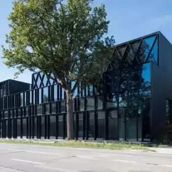 Finally a complete VRV 5 range of R-32 - new low carbon air-to-air heat pumps for central air conditioning up to 56kW!